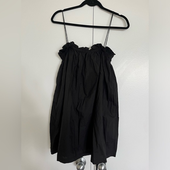 The Arcello Mini Dress in Black
L'Academie
Color: Black
Size: M - Picture 4 of 4